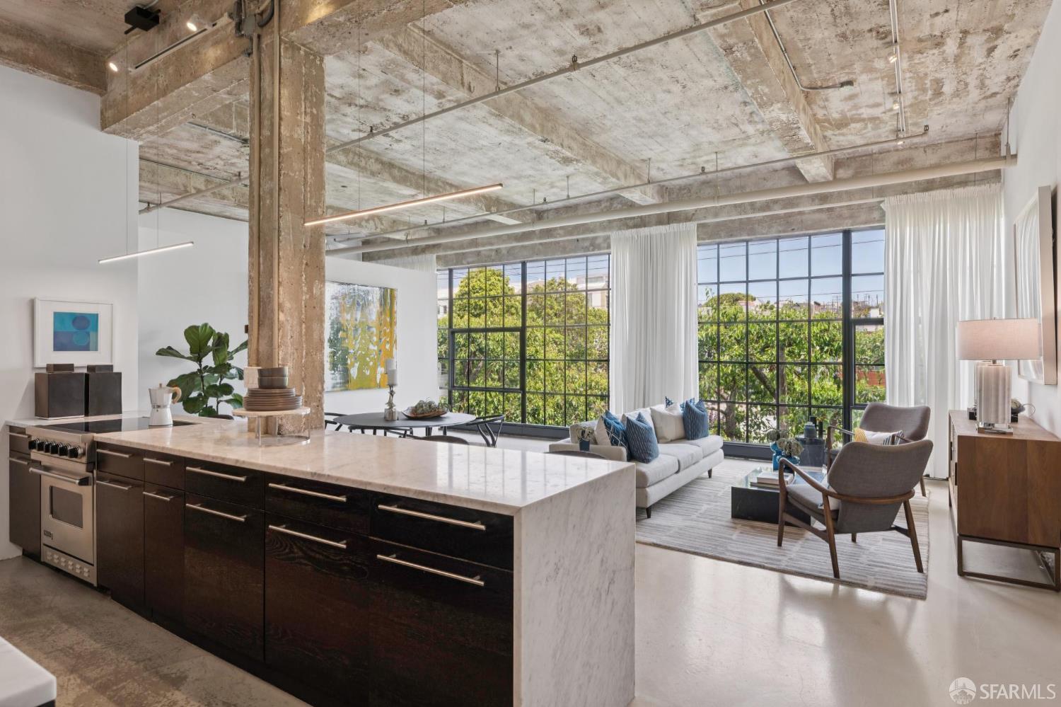 Detail Gallery Image 2 of 37 For 2711 18th St #34,  San Francisco,  CA 94110 - 1 Beds | 1 Baths