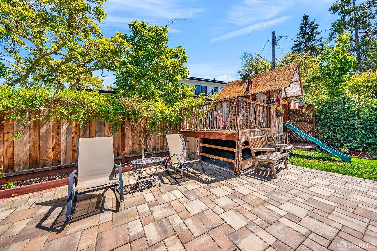 Detail Gallery Image 44 of 55 For 2668 Ross Rd, Palo Alto,  CA 94303 - 3 Beds | 2 Baths