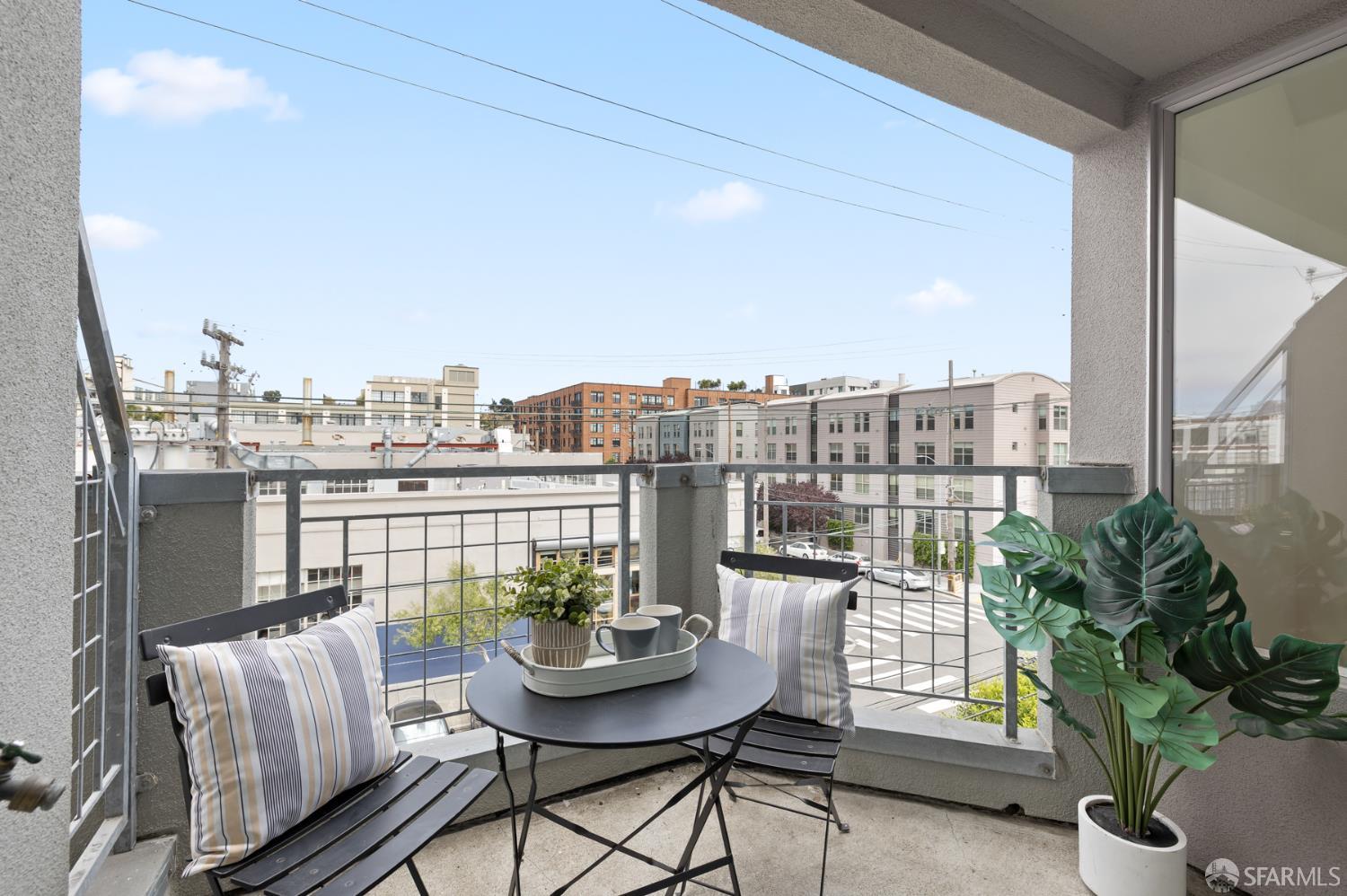 Detail Gallery Image 16 of 18 For 586 Alabama St, San Francisco,  CA 94110 - 2 Beds | 2 Baths