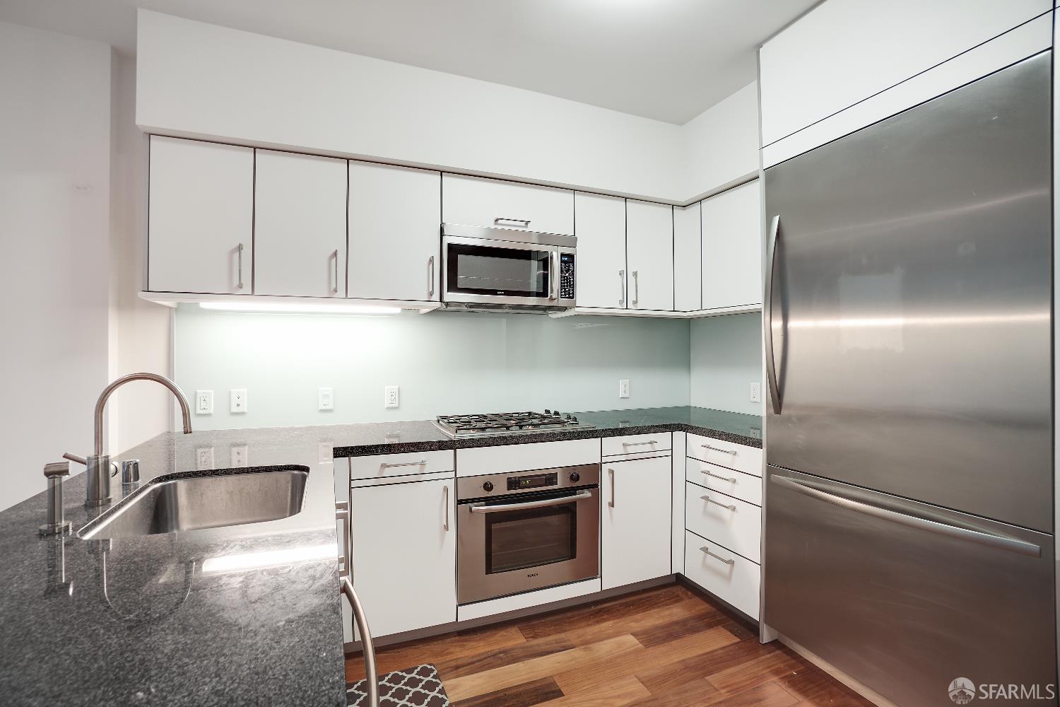 Detail Gallery Image 8 of 41 For 333 Main St 4l,  San Francisco,  CA 94105 - 1 Beds | 1 Baths