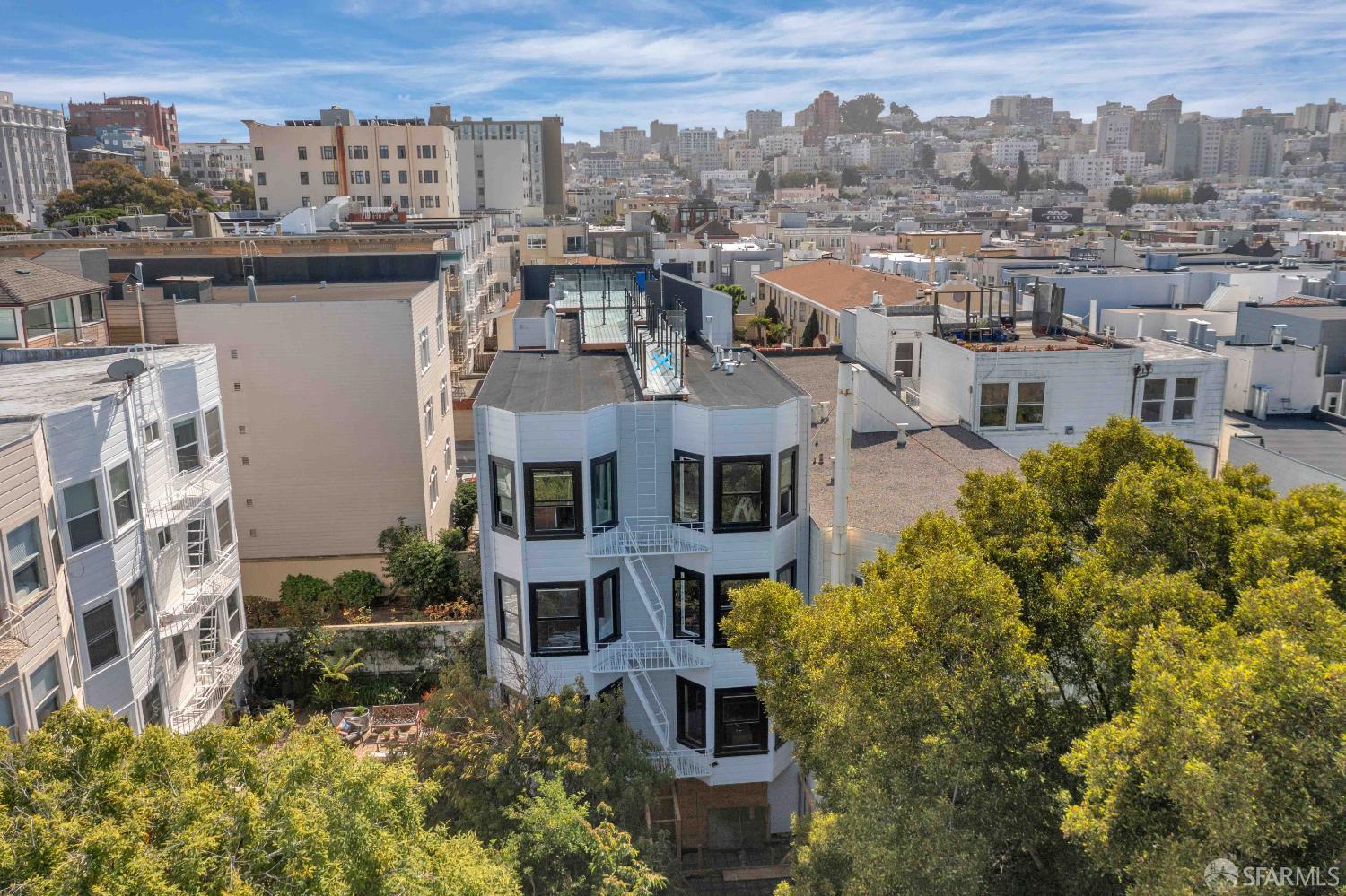 Detail Gallery Image 17 of 19 For 1234 Francisco St #4,  San Francisco,  CA 94123 - 2 Beds | 2 Baths