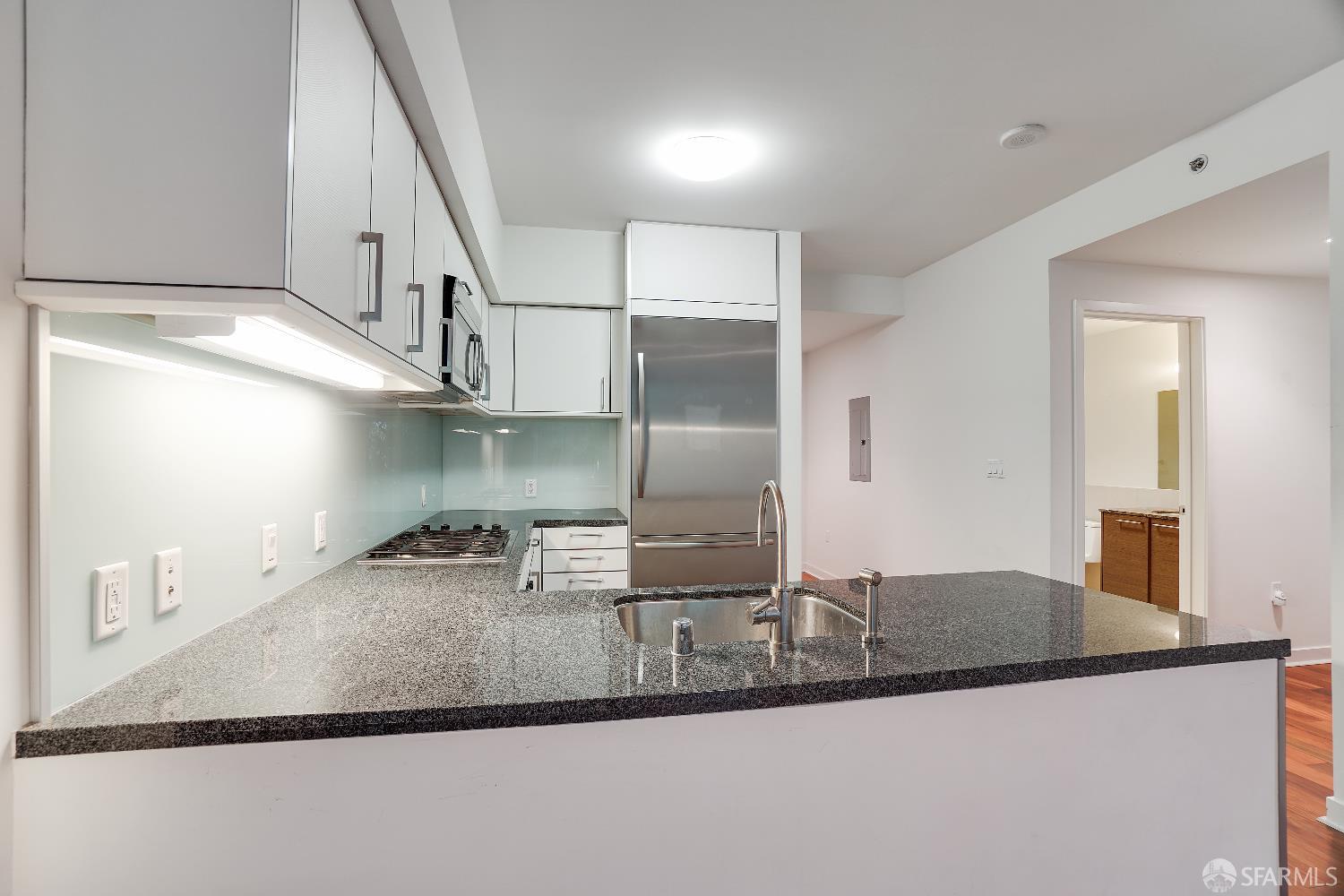 Detail Gallery Image 6 of 41 For 333 Main St 4l,  San Francisco,  CA 94105 - 1 Beds | 1 Baths