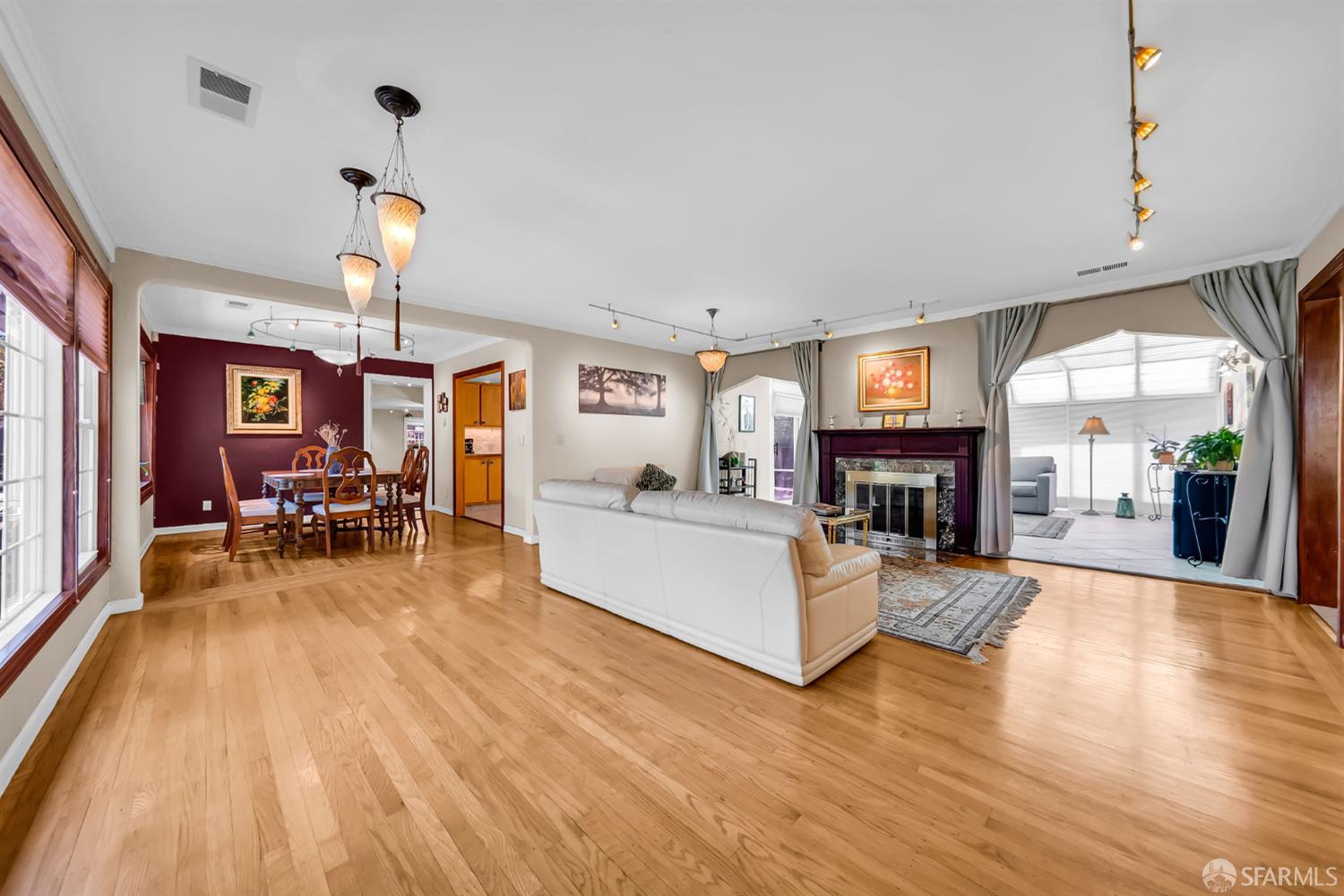 Detail Gallery Image 7 of 55 For 2668 Ross Rd, Palo Alto,  CA 94303 - 3 Beds | 2 Baths