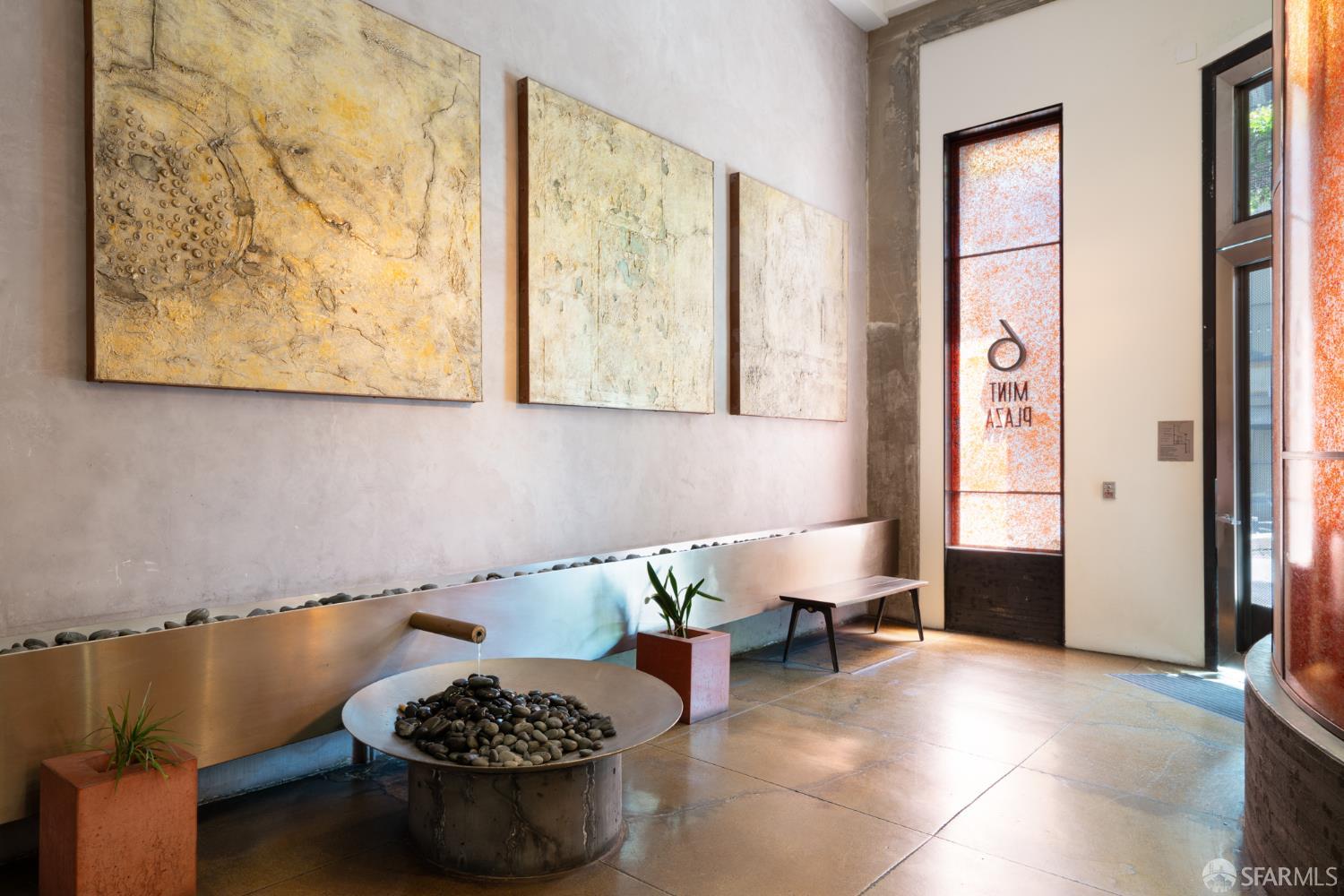 Detail Gallery Image 3 of 24 For 2 Mint Plz #207,  San Francisco,  CA 94103 - 1 Beds | 1 Baths