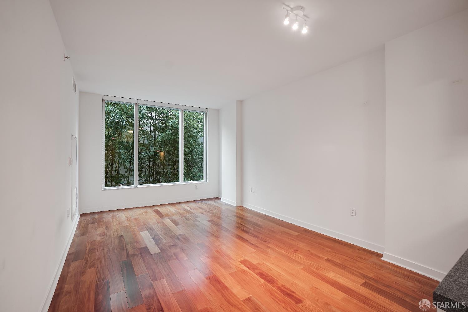 Detail Gallery Image 2 of 41 For 333 Main St 4l,  San Francisco,  CA 94105 - 1 Beds | 1 Baths
