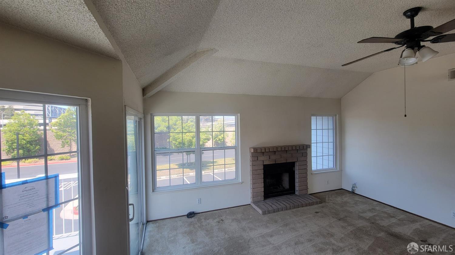 Detail Gallery Image 6 of 9 For 1628 Vista Del Sol St #1,  San Mateo,  CA 94404 - 1 Beds | 1 Baths