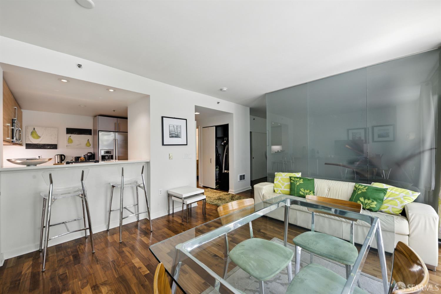 Detail Gallery Image 3 of 34 For 555 4th St #434,  San Francisco,  CA 94107 - 0 Beds | 1 Baths