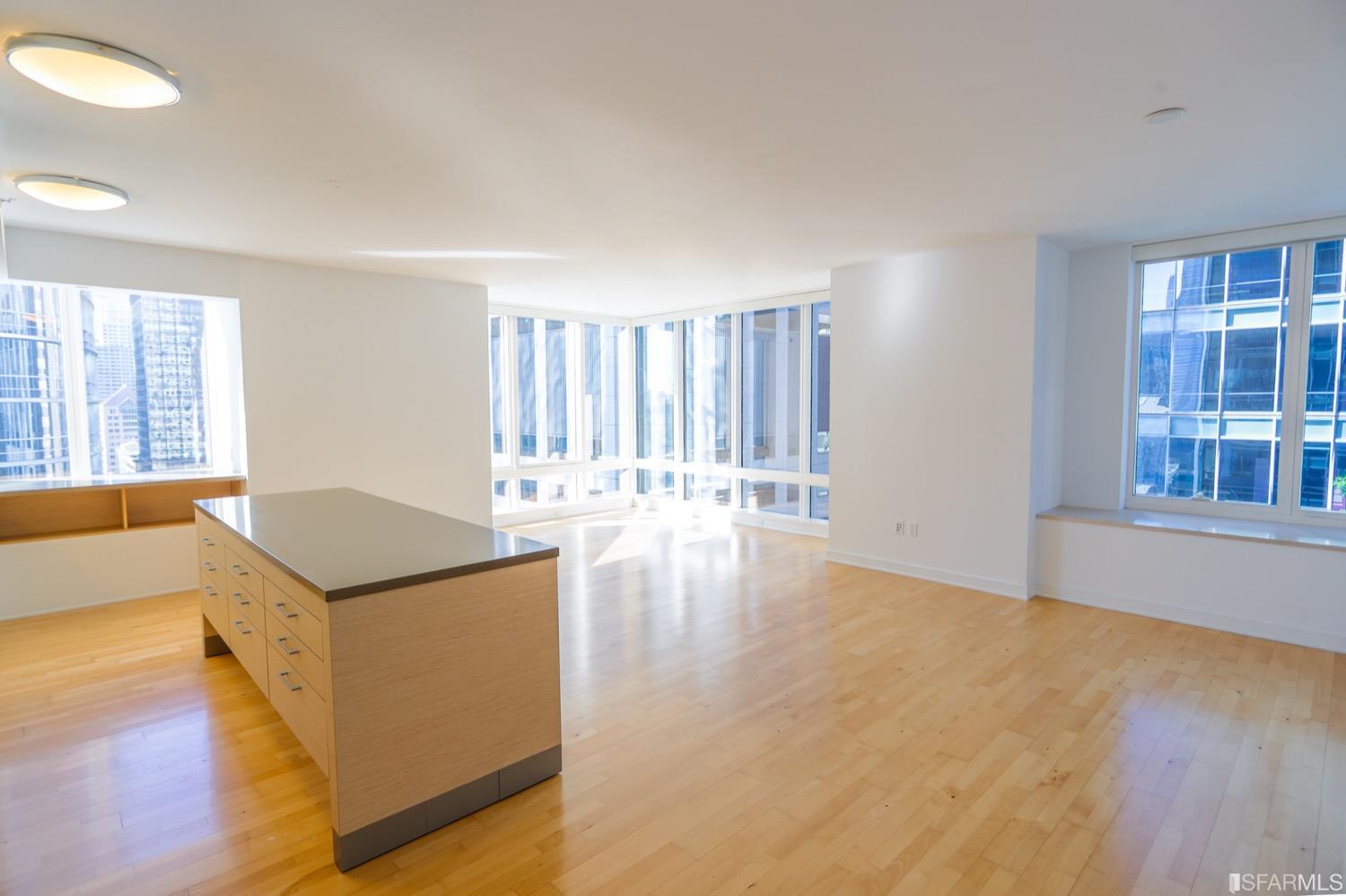 Detail Gallery Image 3 of 17 For 301 Mission St 23a,  San Francisco,  CA 94105 - 2 Beds | 2 Baths