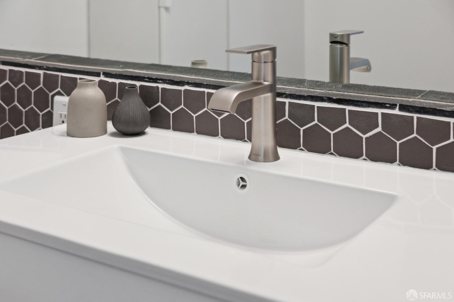 Detail Gallery Image 30 of 37 For 2711 18th St #34,  San Francisco,  CA 94110 - 1 Beds | 1 Baths