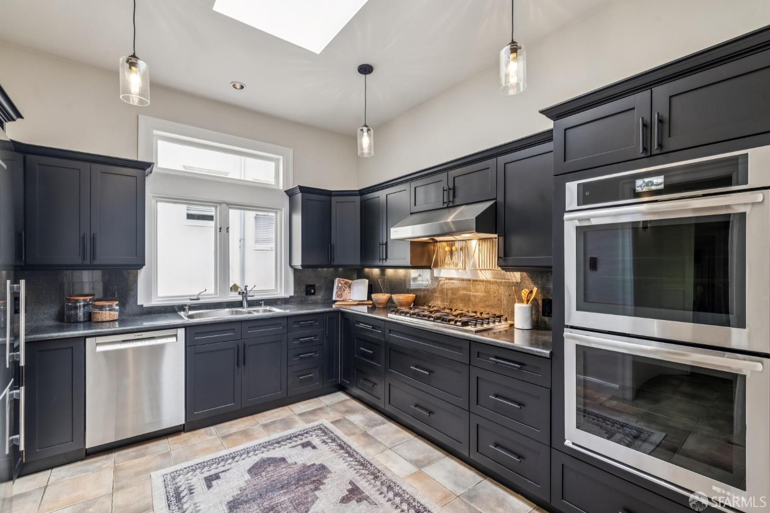 Detail Gallery Image 25 of 51 For 1971 Broadway St, San Francisco,  CA 94109 - 3 Beds | 2 Baths