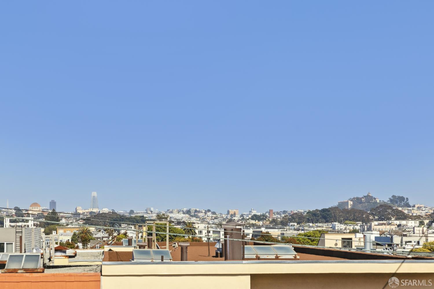 Detail Gallery Image 2 of 29 For 239 26th Ave #302,  San Francisco,  CA 94121 - 2 Beds | 1 Baths