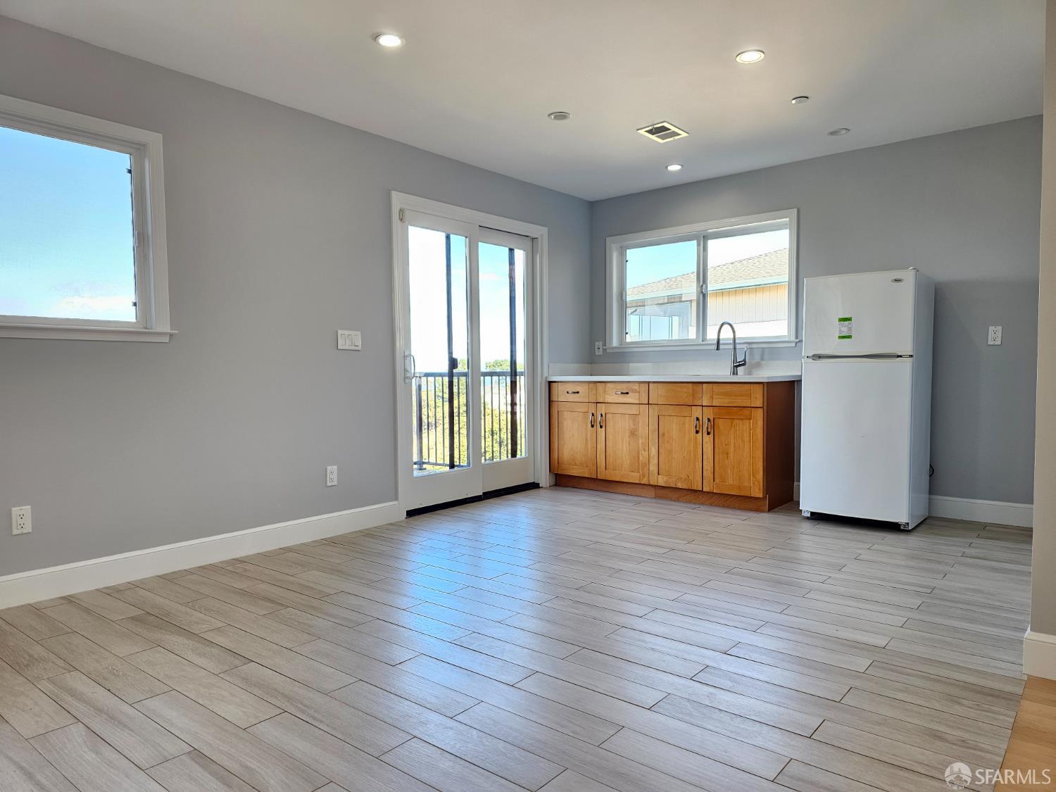 Detail Gallery Image 20 of 72 For 879 Humboldt Rd, Brisbane,  CA 94005 - 7 Beds | 6 Baths