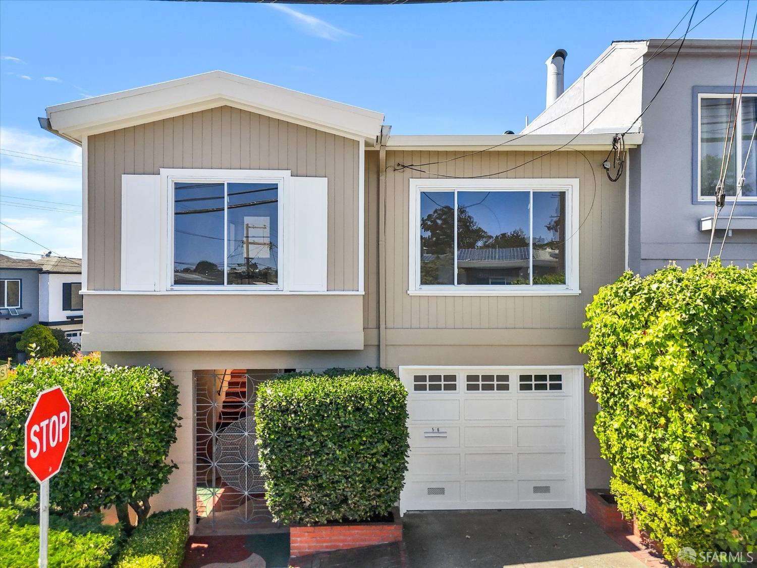 Detail Gallery Image 2 of 37 For 596 Bella Vista Way, San Francisco,  CA 94127 - 3 Beds | 1 Baths