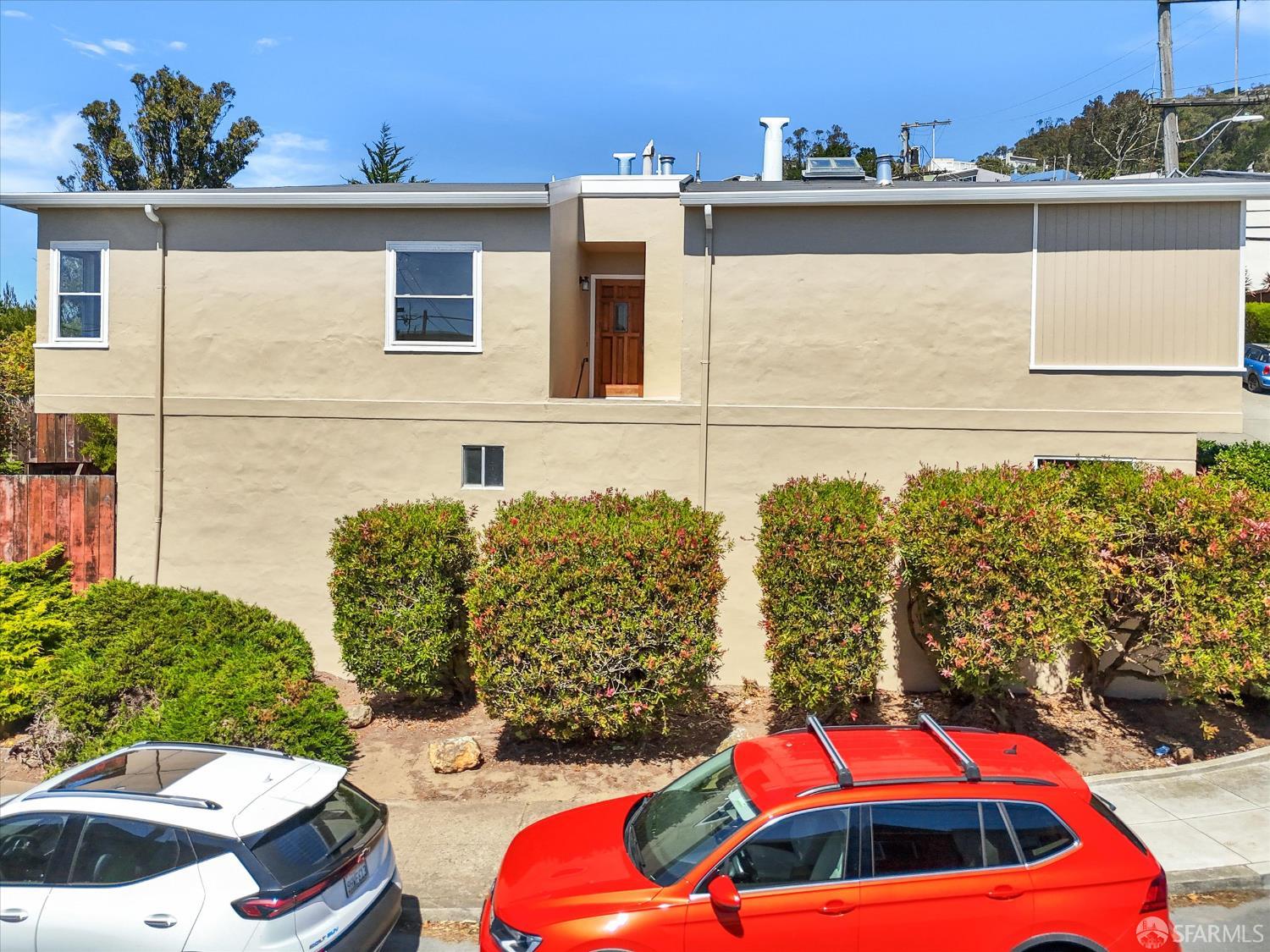 Detail Gallery Image 5 of 37 For 596 Bella Vista Way, San Francisco,  CA 94127 - 3 Beds | 1 Baths