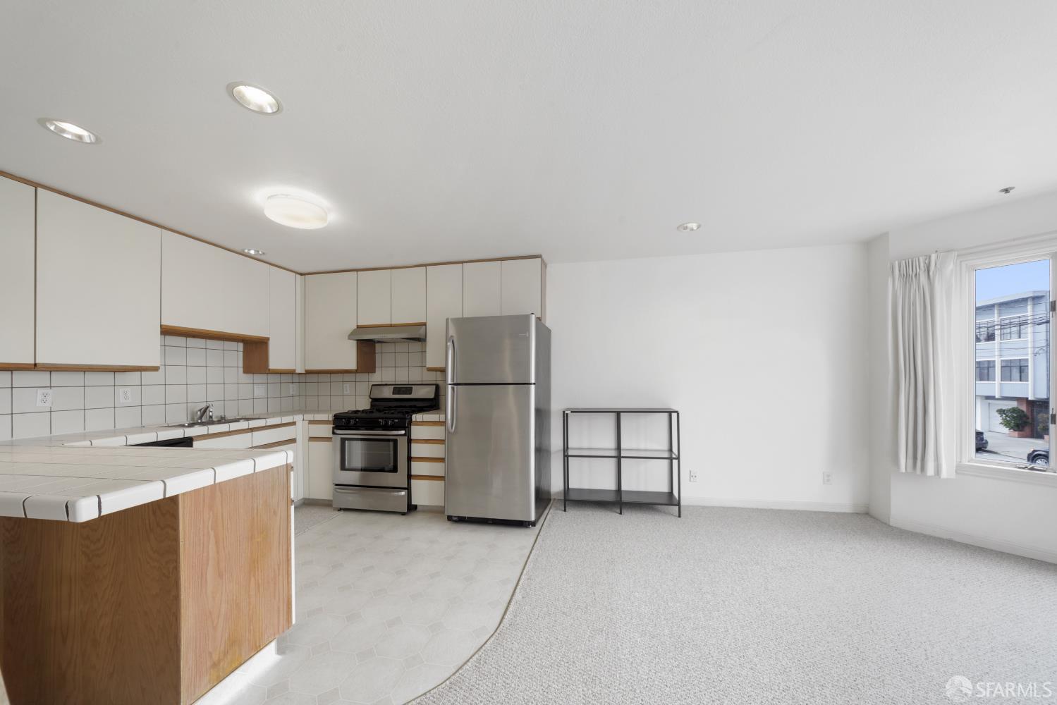 Detail Gallery Image 7 of 25 For 328 2nd Ave #2,  San Francisco,  CA 94118 - 2 Beds | 1 Baths