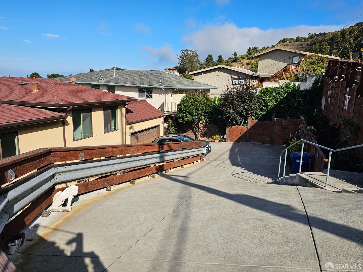 Detail Gallery Image 2 of 72 For 879 Humboldt Rd, Brisbane,  CA 94005 - 7 Beds | 6 Baths