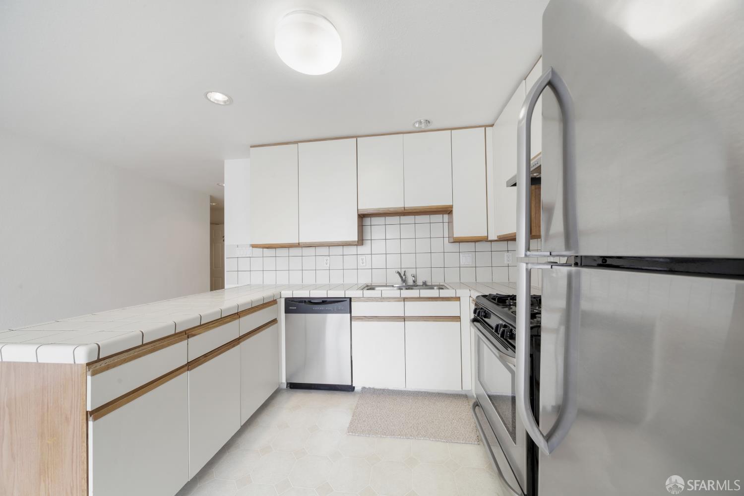 Detail Gallery Image 9 of 25 For 328 2nd Ave #2,  San Francisco,  CA 94118 - 2 Beds | 1 Baths