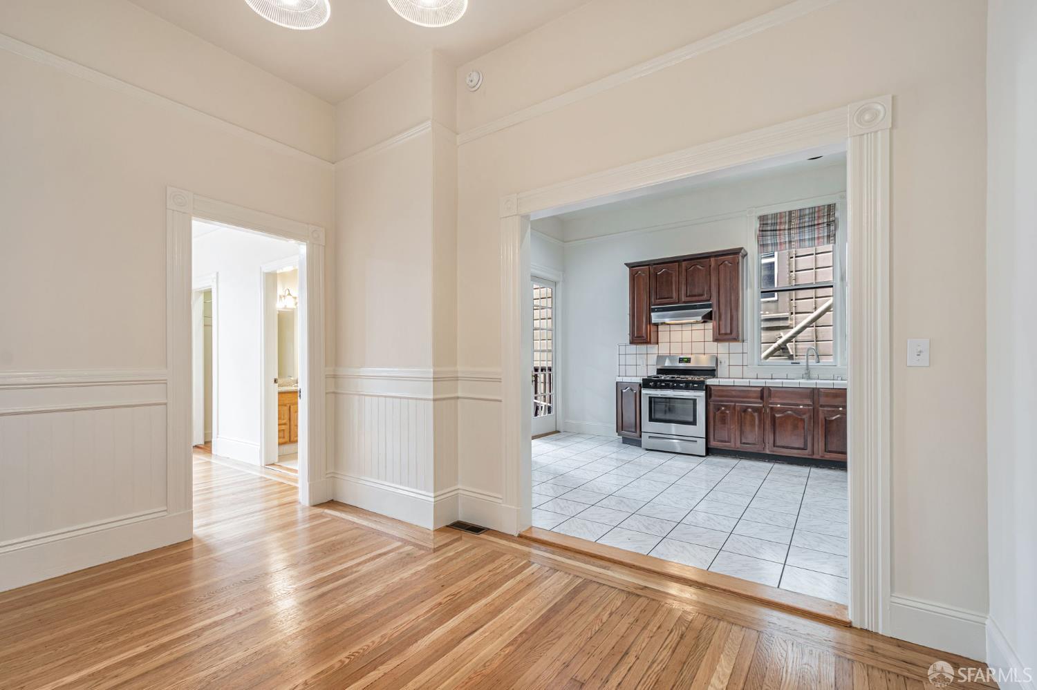 Detail Gallery Image 10 of 41 For 2733 Sutter St, San Francisco,  CA 94115 - 3 Beds | 2 Baths
