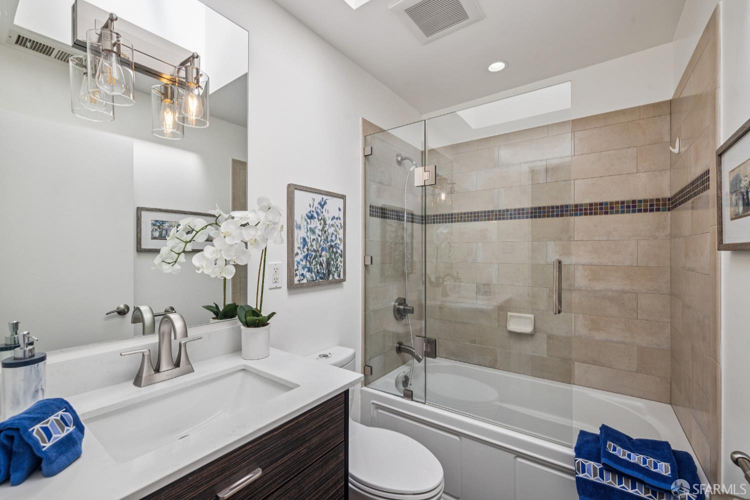 Detail Gallery Image 14 of 29 For 239 26th Ave #302,  San Francisco,  CA 94121 - 2 Beds | 1 Baths