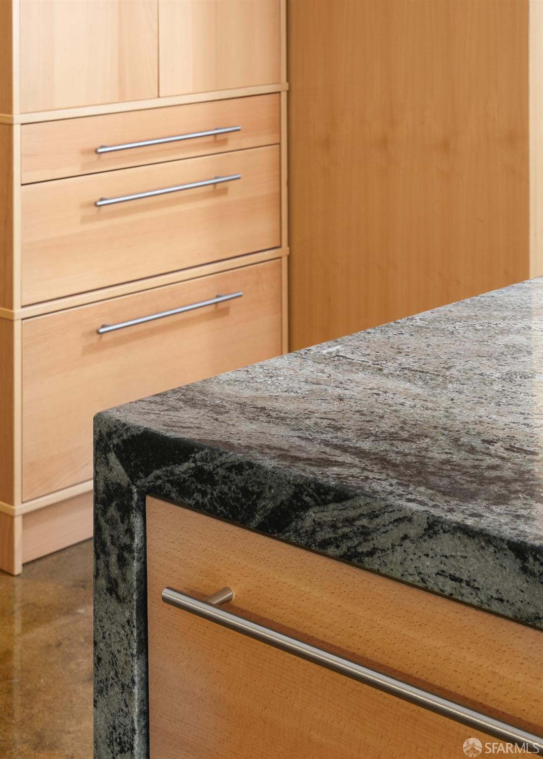 Detail Gallery Image 11 of 24 For 2 Mint Plz #207,  San Francisco,  CA 94103 - 1 Beds | 1 Baths