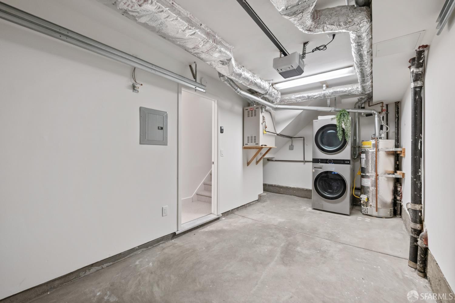 Detail Gallery Image 17 of 18 For 586 Alabama St, San Francisco,  CA 94110 - 2 Beds | 2 Baths