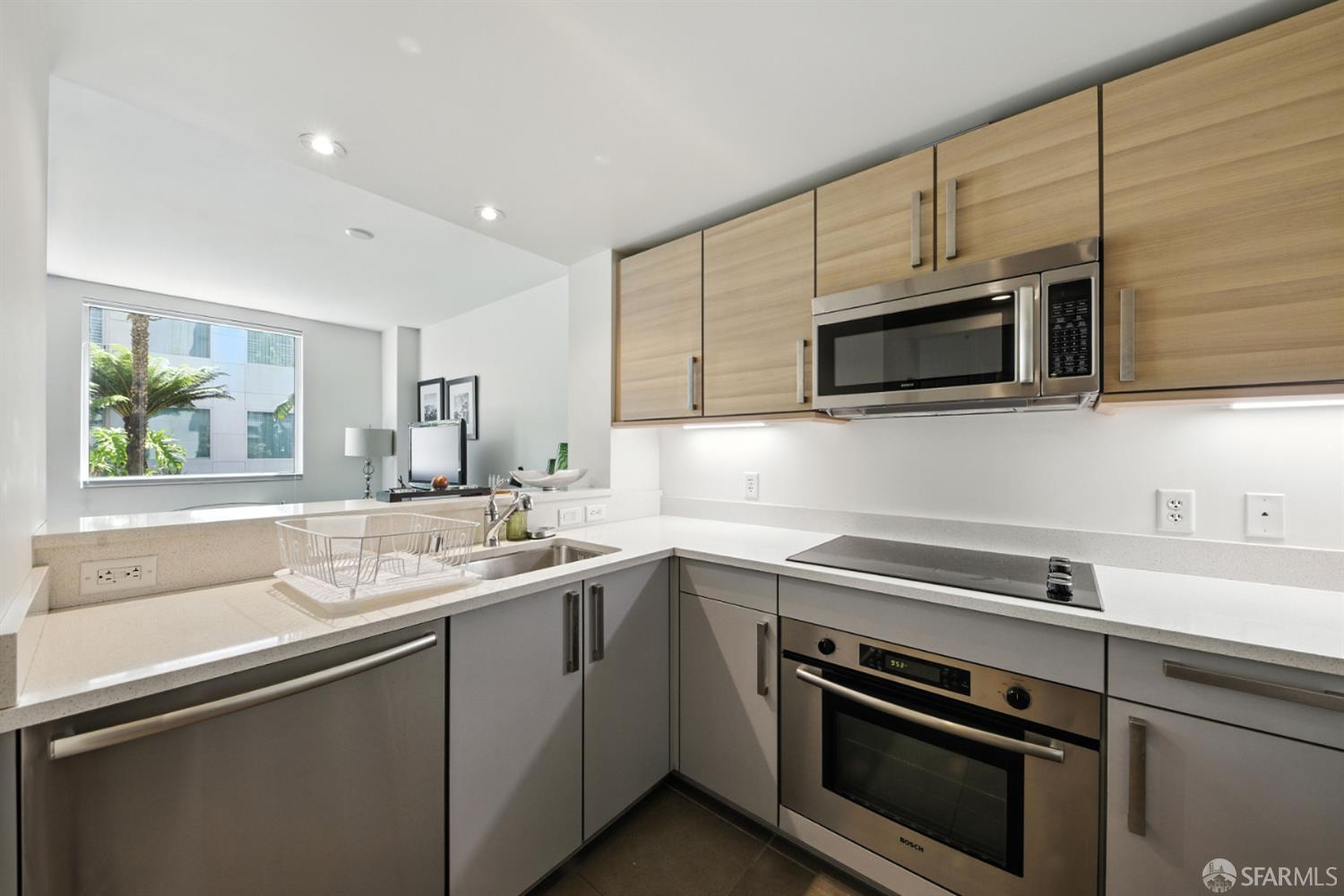 Detail Gallery Image 5 of 34 For 555 4th St #434,  San Francisco,  CA 94107 - 0 Beds | 1 Baths