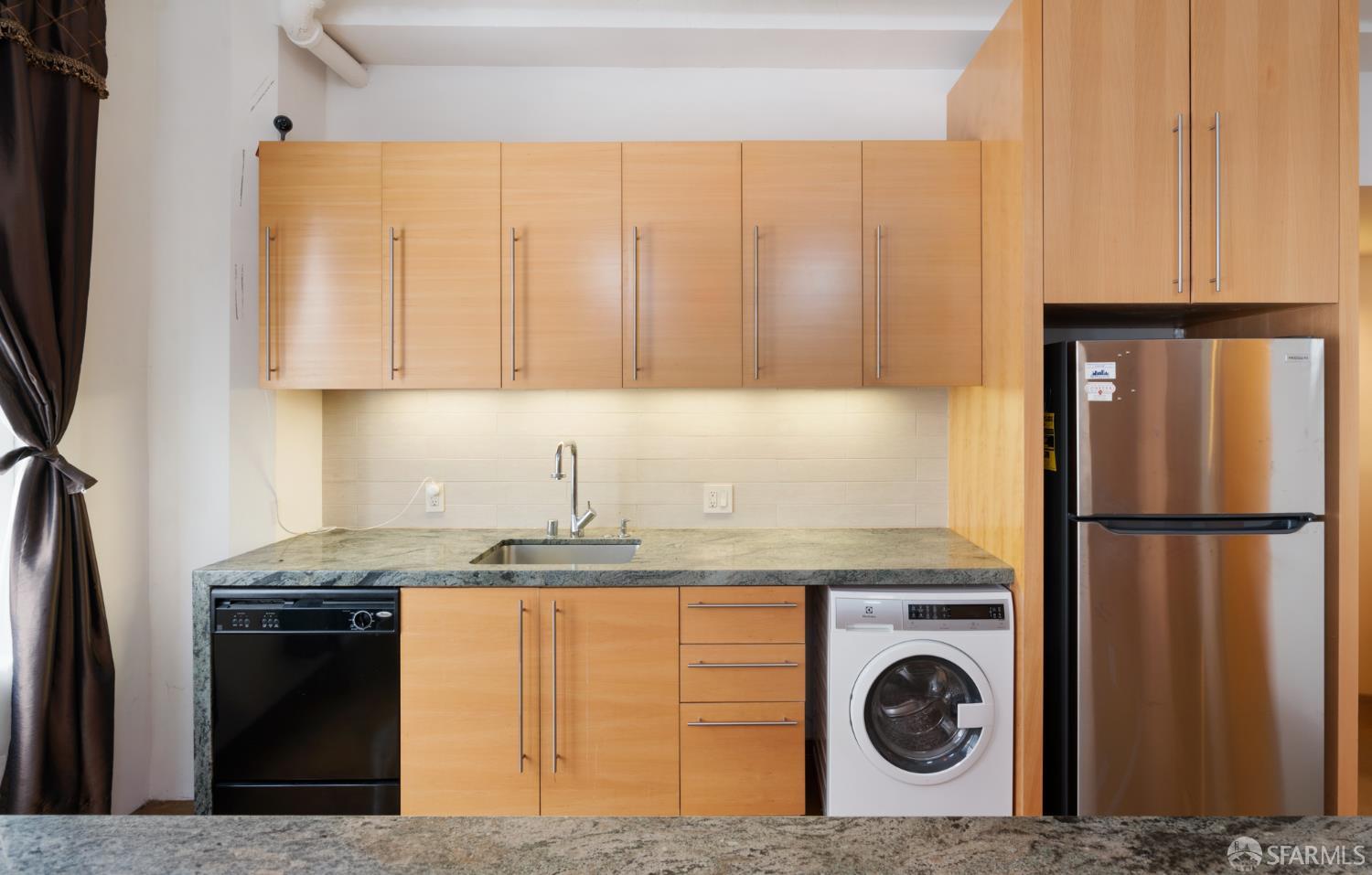 Detail Gallery Image 8 of 24 For 2 Mint Plz #207,  San Francisco,  CA 94103 - 1 Beds | 1 Baths