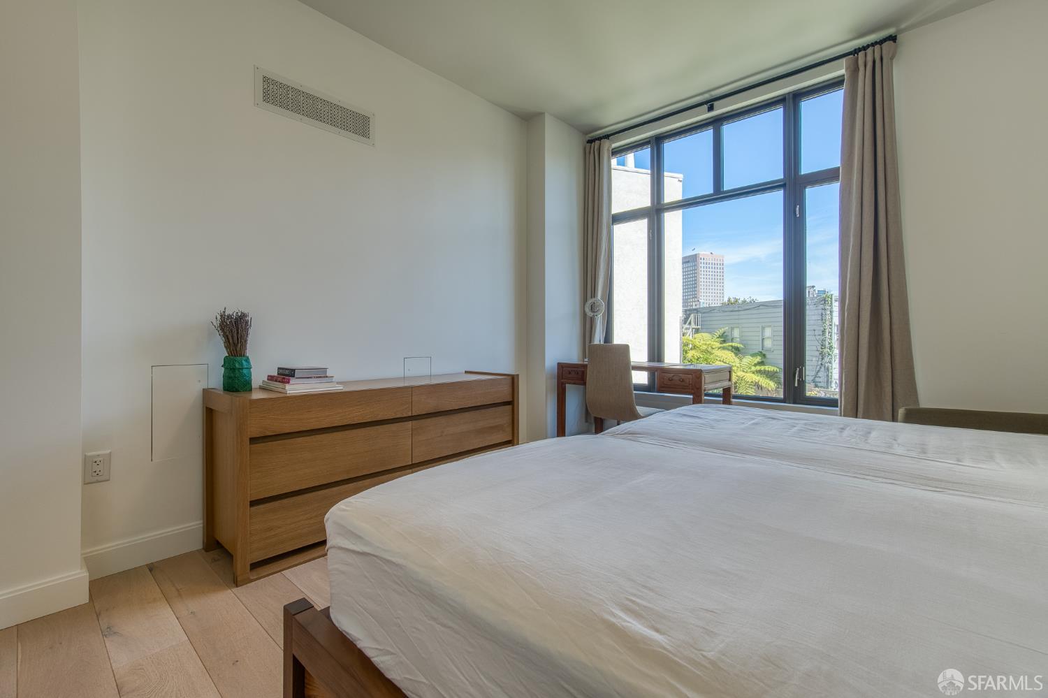 Detail Gallery Image 43 of 56 For 875 California St #403,  San Francisco,  CA 94108 - 2 Beds | 2 Baths