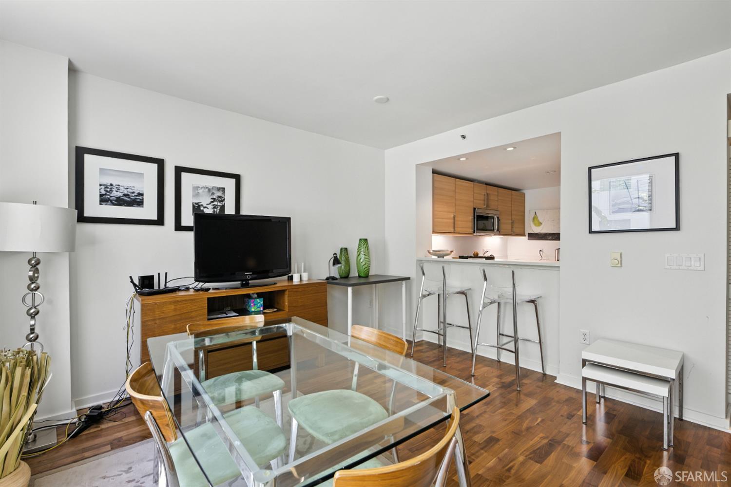 Detail Gallery Image 2 of 34 For 555 4th St #434,  San Francisco,  CA 94107 - 0 Beds | 1 Baths