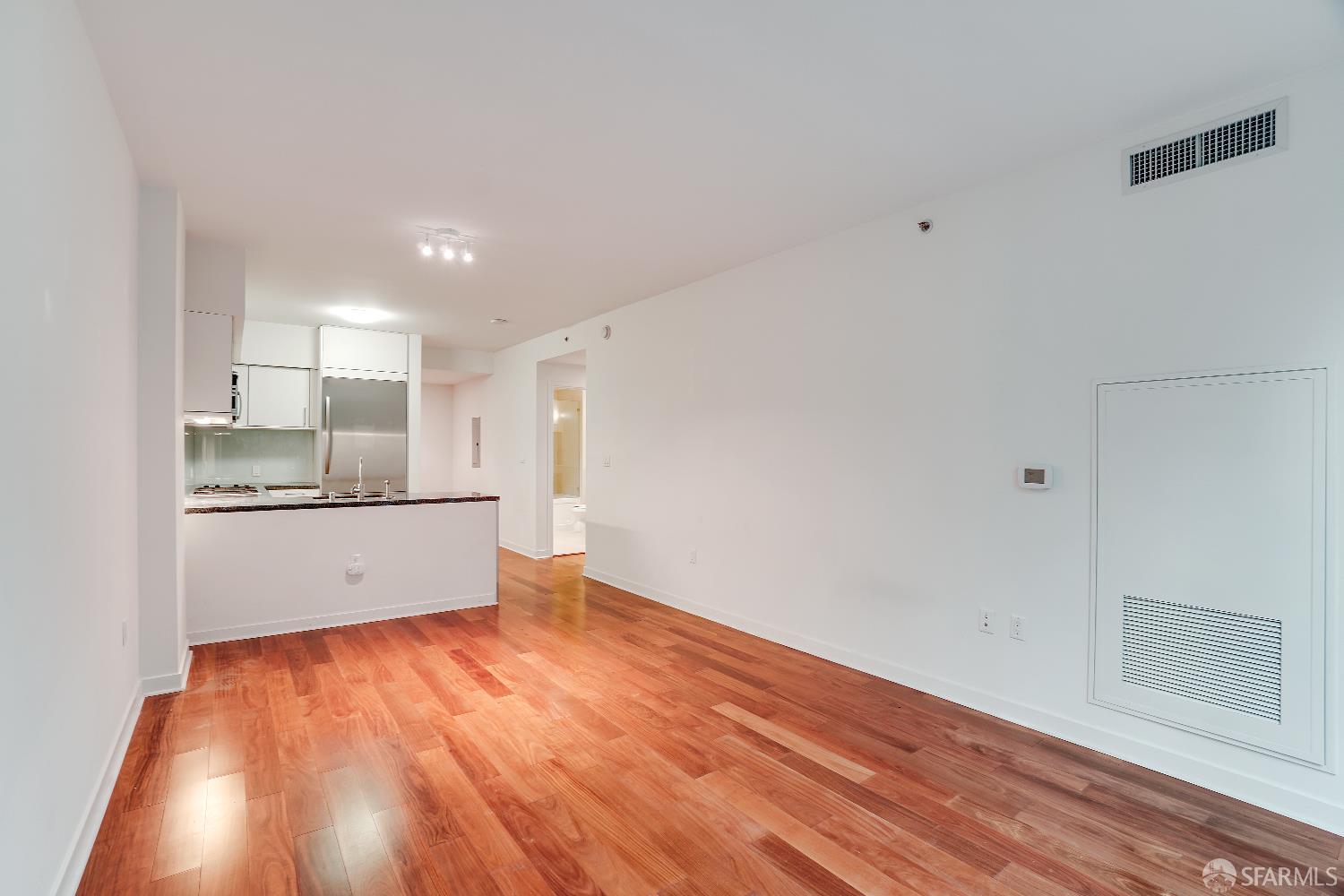 Detail Gallery Image 4 of 41 For 333 Main St 4l,  San Francisco,  CA 94105 - 1 Beds | 1 Baths