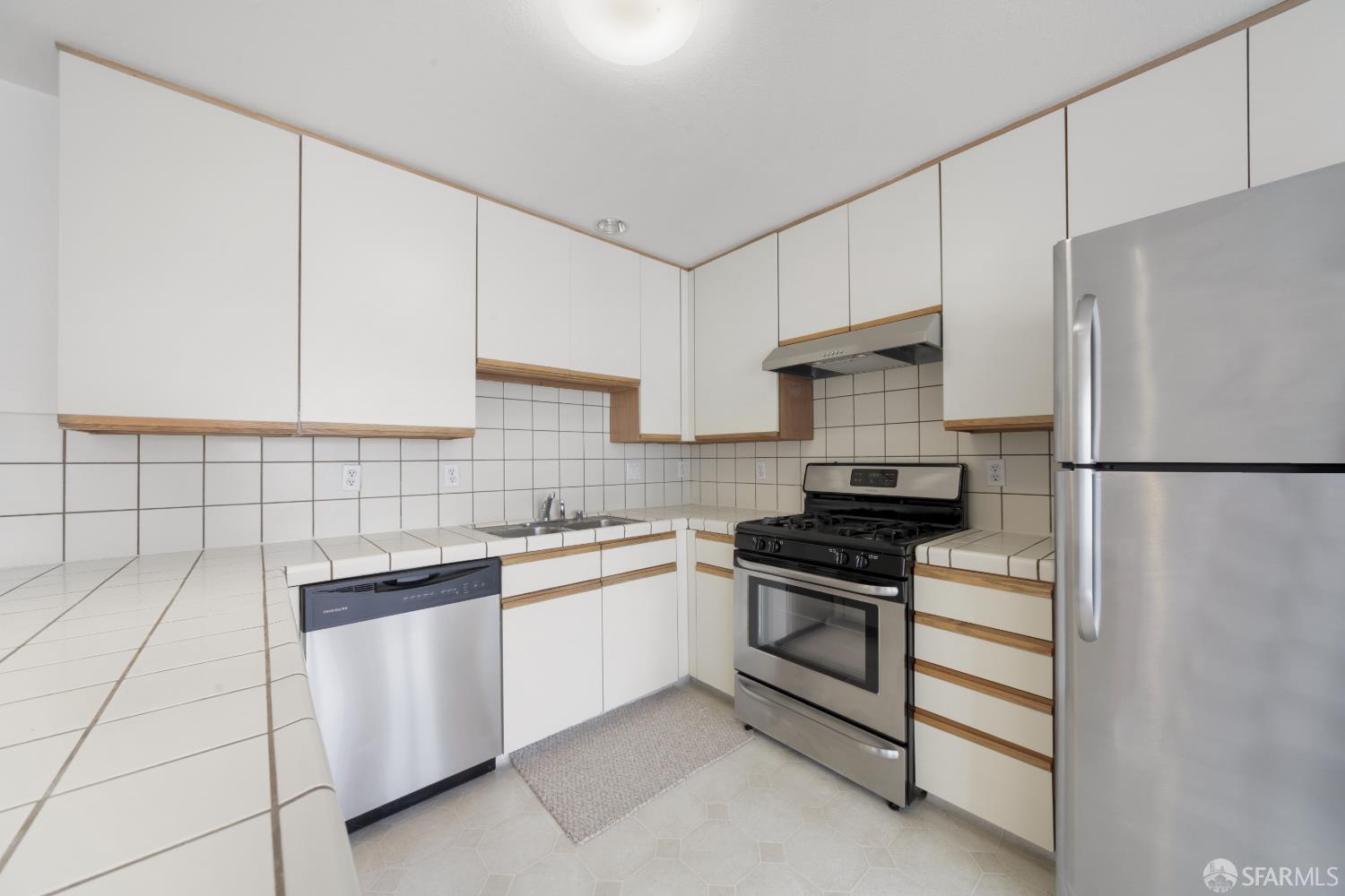 Detail Gallery Image 10 of 25 For 328 2nd Ave #2,  San Francisco,  CA 94118 - 2 Beds | 1 Baths
