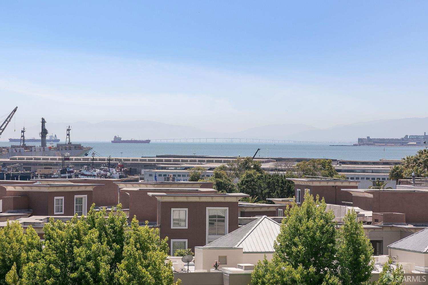 Detail Gallery Image 4 of 30 For 219 Brannan St 7j,  San Francisco,  CA 94107 - 2 Beds | 2 Baths