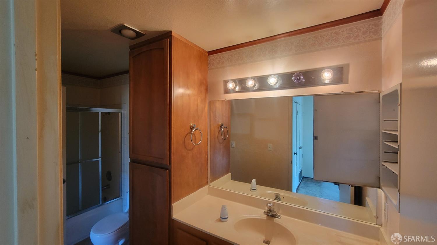 Detail Gallery Image 9 of 9 For 1628 Vista Del Sol St #1,  San Mateo,  CA 94404 - 1 Beds | 1 Baths