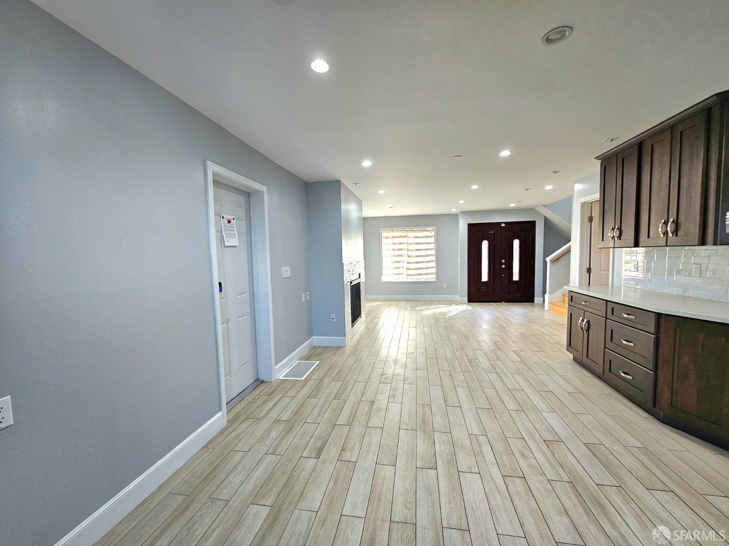 Detail Gallery Image 8 of 72 For 879 Humboldt Rd, Brisbane,  CA 94005 - 7 Beds | 6 Baths