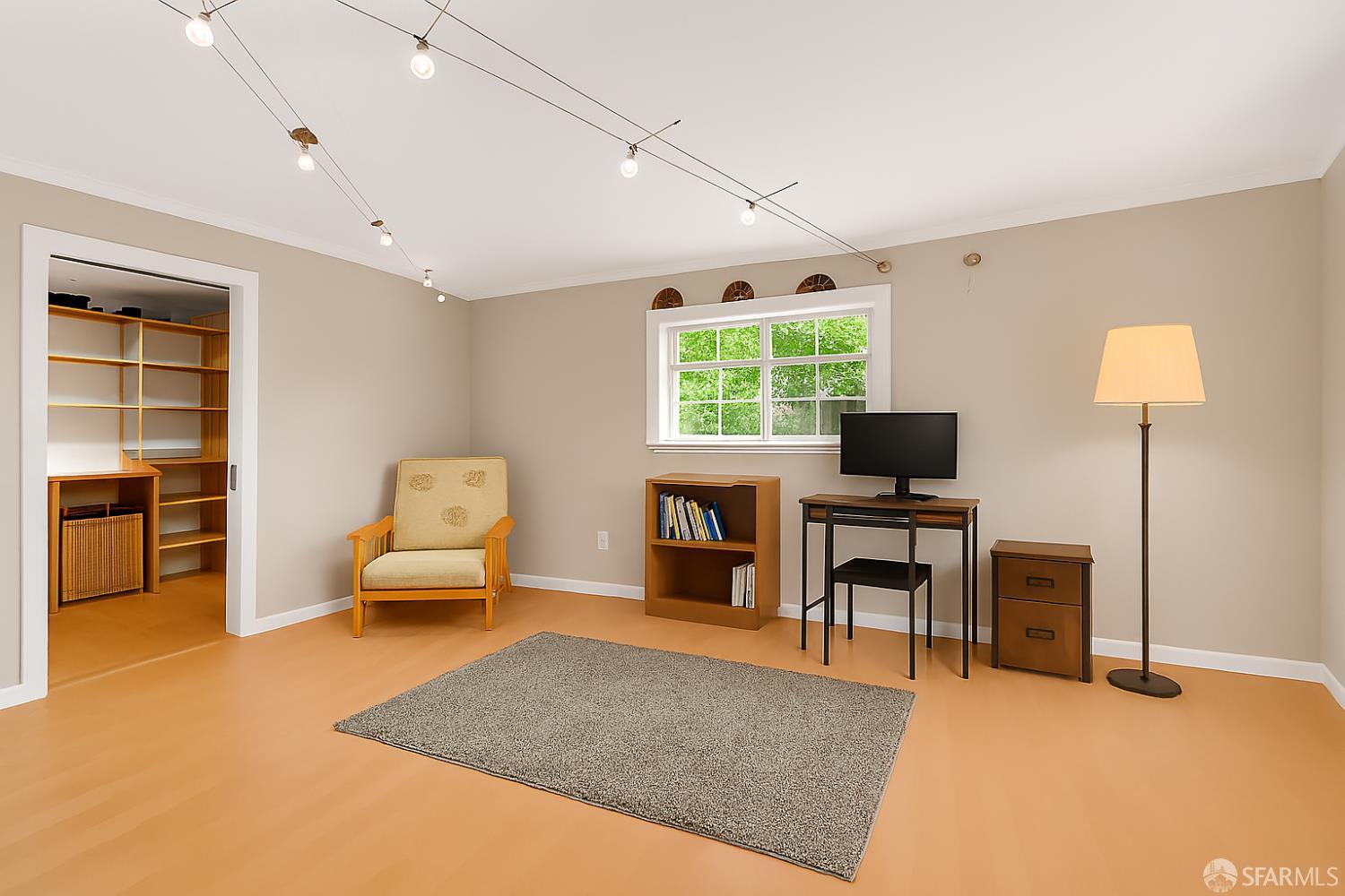 Detail Gallery Image 31 of 55 For 2668 Ross Rd, Palo Alto,  CA 94303 - 3 Beds | 2 Baths