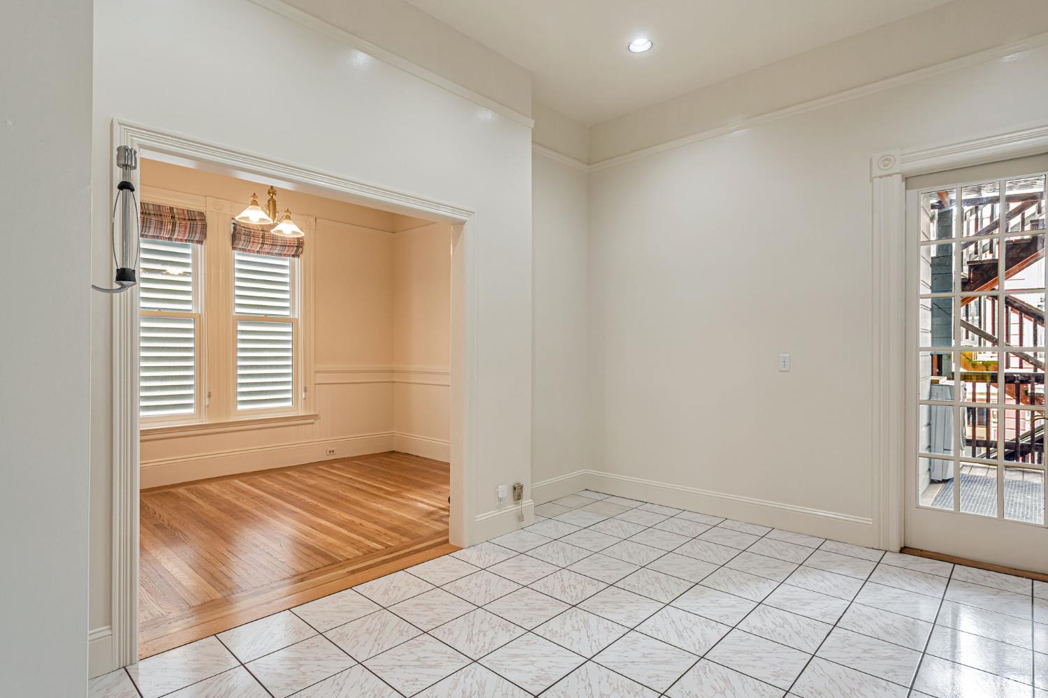 Detail Gallery Image 16 of 41 For 2733 Sutter St, San Francisco,  CA 94115 - 3 Beds | 2 Baths