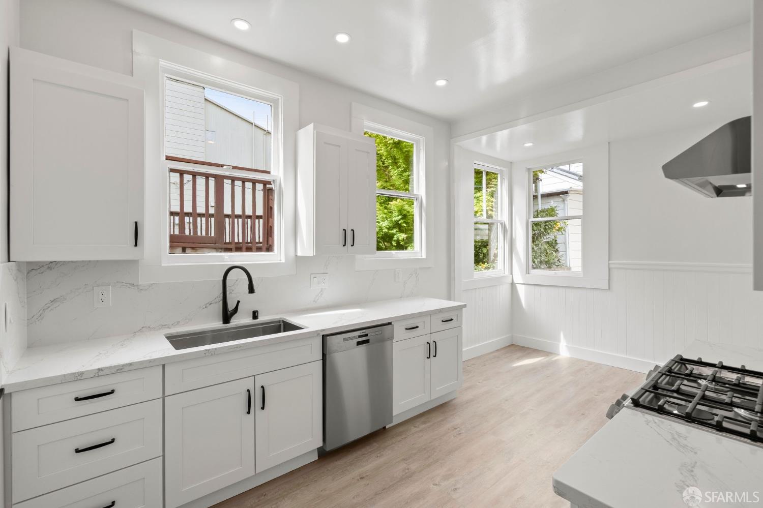 Detail Gallery Image 14 of 25 For 672 Castro St #674,  San Francisco,  CA 94114 - 3 Beds | 1 Baths