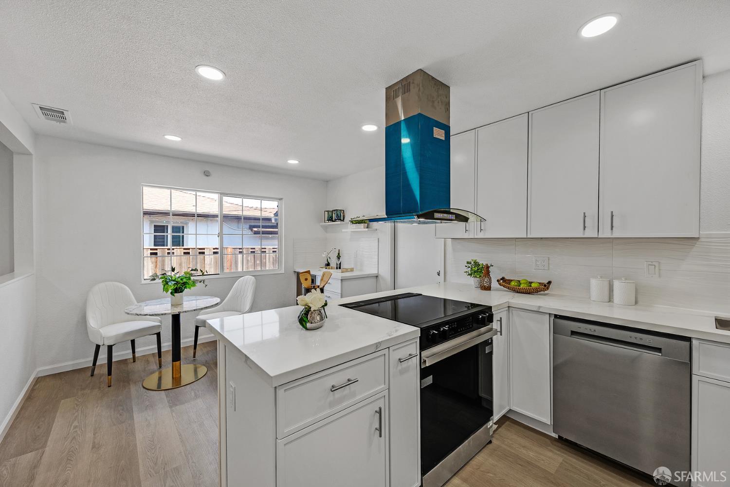 Detail Gallery Image 10 of 38 For 3138 Flannery Rd Rd, San Pablo,  CA 94806 - 4 Beds | 2 Baths