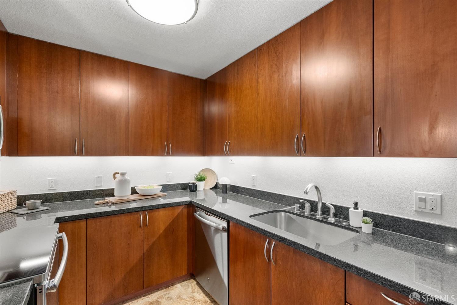 Detail Gallery Image 12 of 26 For 88 King St #906,  San Francisco,  CA 94107 - 2 Beds | 2 Baths