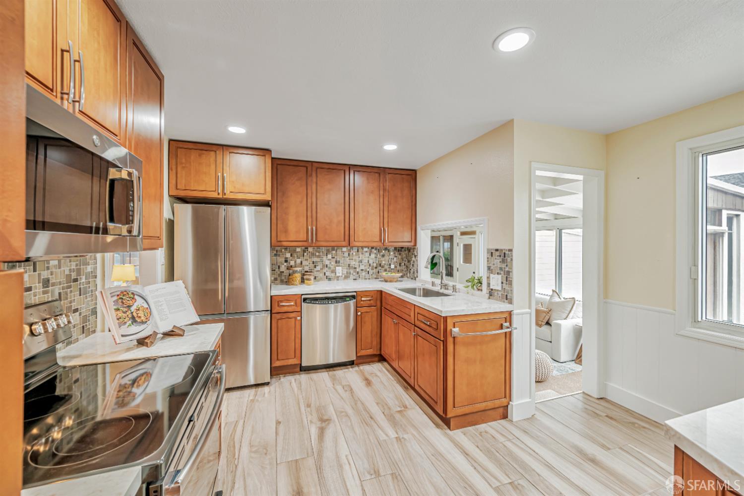 Detail Gallery Image 20 of 45 For 1280 Kains Ave, San Bruno,  CA 94066 - 3 Beds | 2 Baths