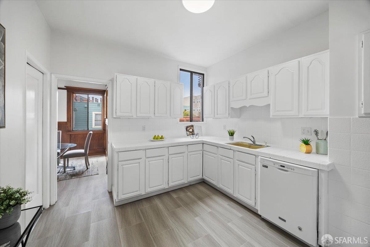 Detail Gallery Image 8 of 24 For 791 26th Ave, San Francisco,  CA 94121 - 4 Beds | 2/1 Baths