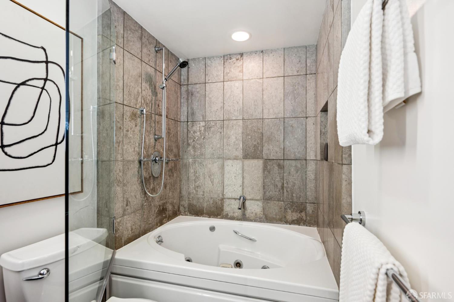 Detail Gallery Image 37 of 52 For 188 South Park St #3,  San Francisco,  CA 94107 - 2 Beds | 2/1 Baths
