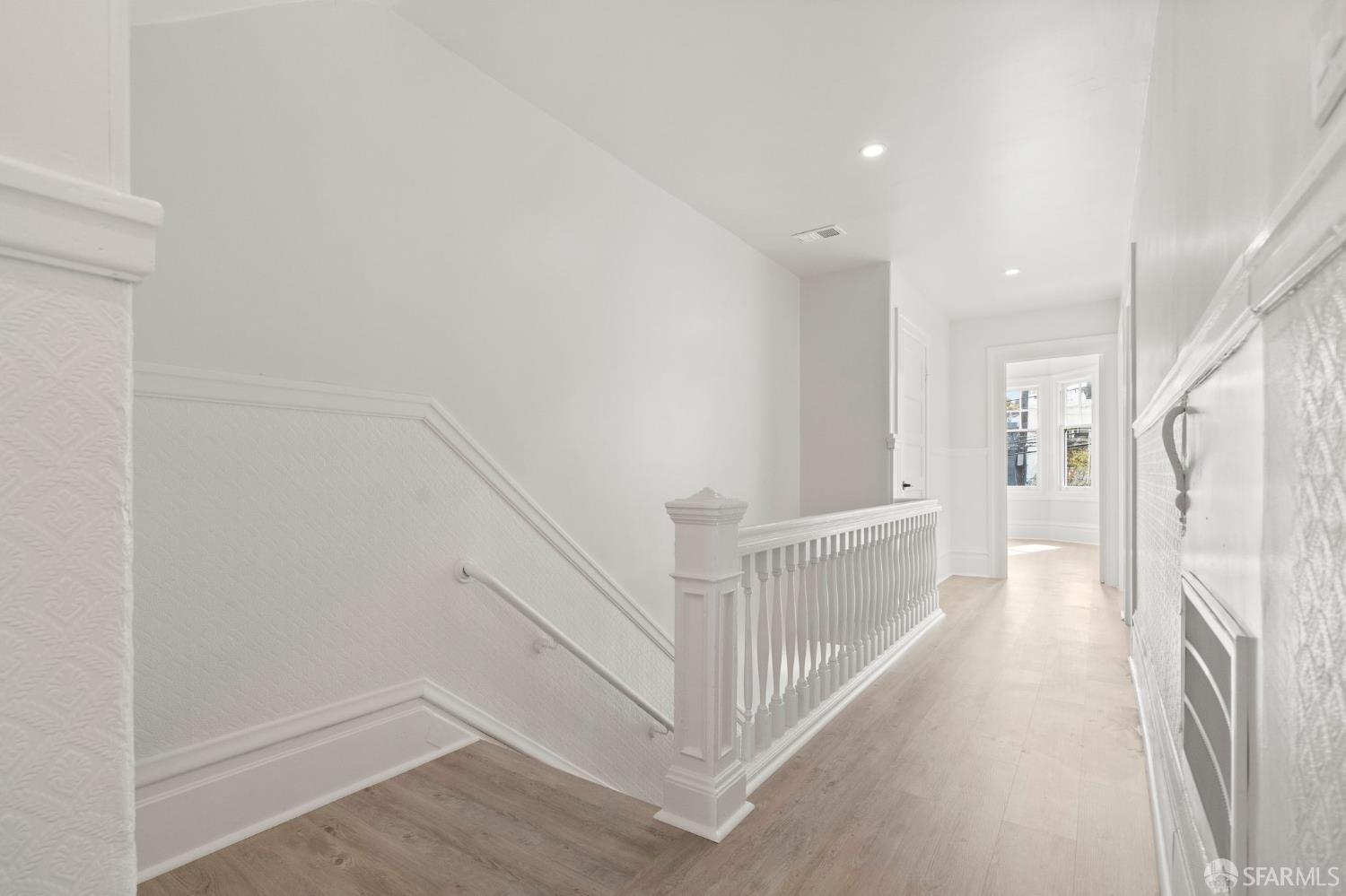 Detail Gallery Image 2 of 25 For 672 Castro St #674,  San Francisco,  CA 94114 - 3 Beds | 1 Baths