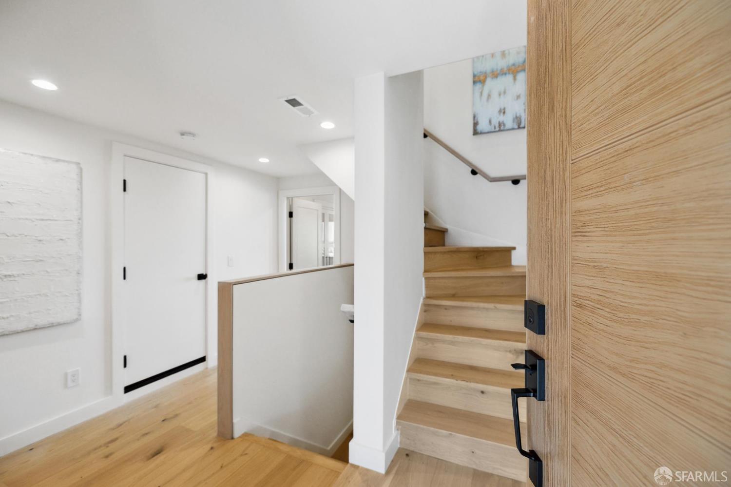 Detail Gallery Image 15 of 72 For 248 Ordway St, San Francisco,  CA 94134 - 4 Beds | 3 Baths