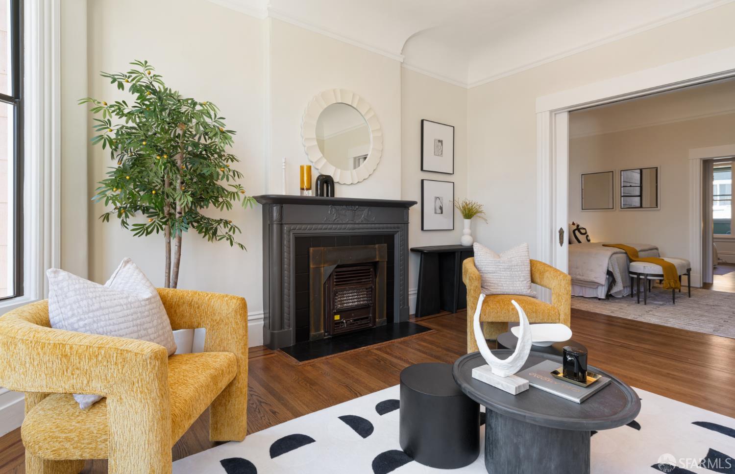Detail Gallery Image 6 of 33 For 1384 Utah St, San Francisco,  CA 94110 - 2 Beds | 1 Baths