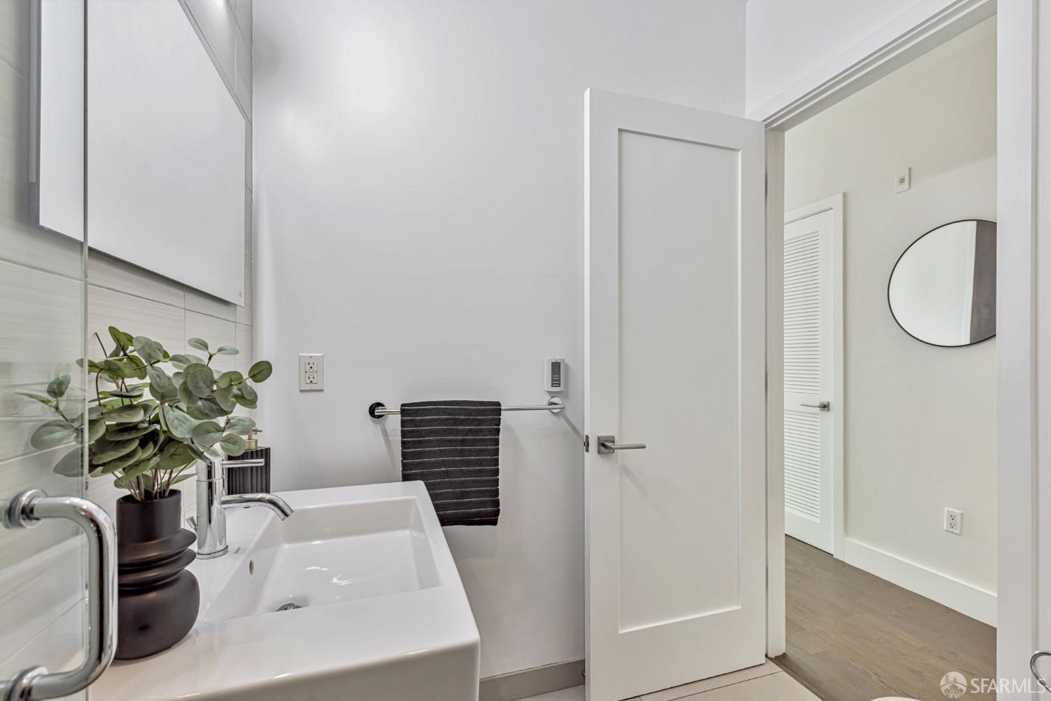 Detail Gallery Image 16 of 41 For 413 Valencia St #303,  San Francisco,  CA 94103 - 2 Beds | 2 Baths