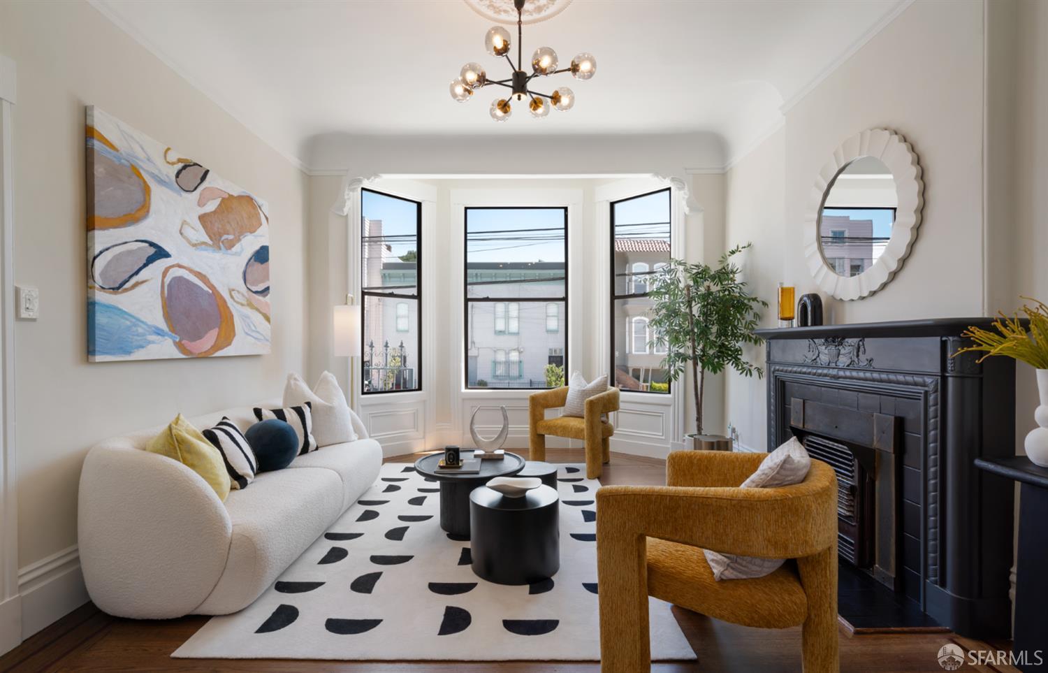 Detail Gallery Image 4 of 33 For 1384 Utah St, San Francisco,  CA 94110 - 2 Beds | 1 Baths
