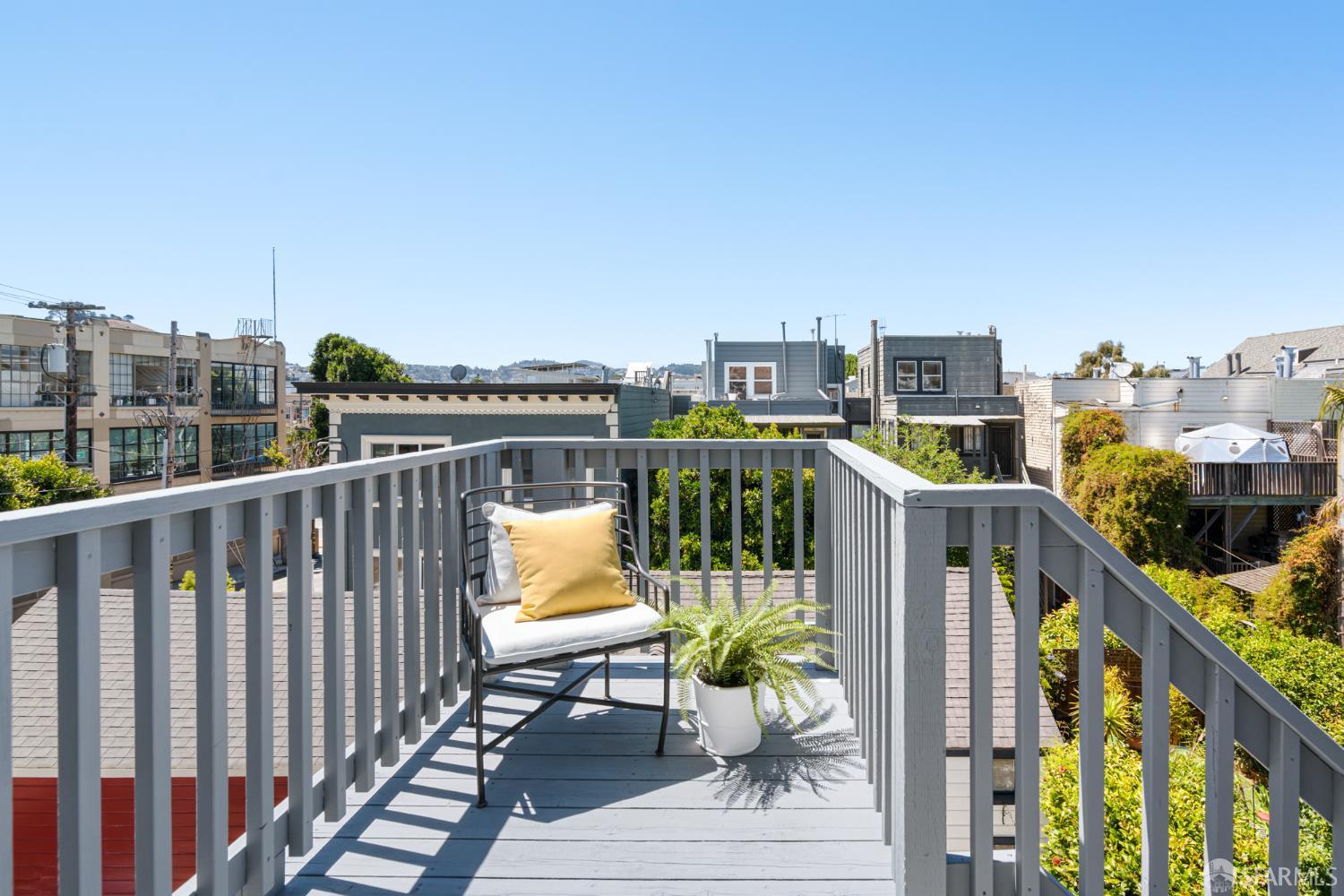 Detail Gallery Image 16 of 41 For 1386 Utah St, San Francisco,  CA 94110 - 3 Beds | 1 Baths