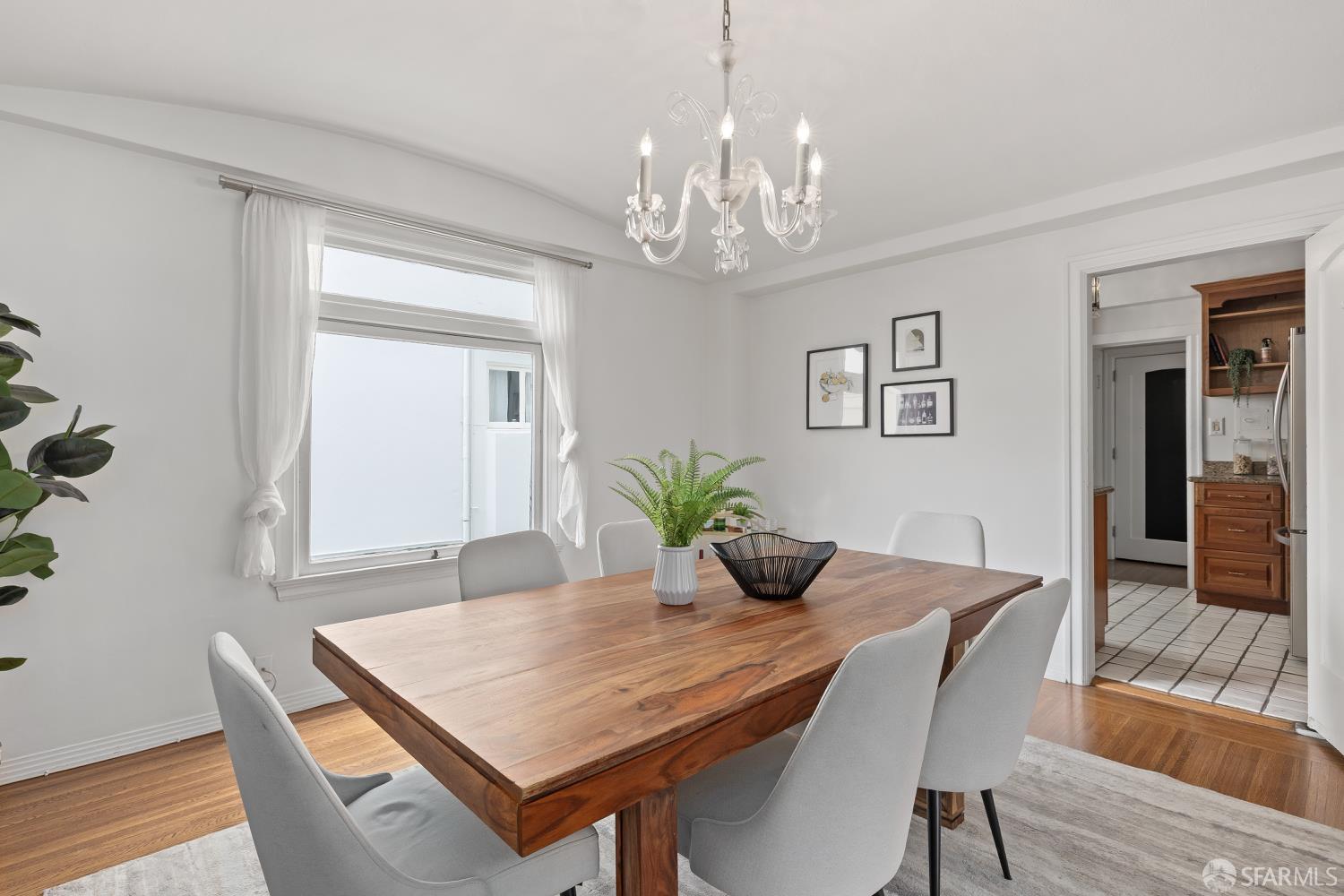 Detail Gallery Image 10 of 26 For 637 Powell St #401,  San Francisco,  CA 94108 - 2 Beds | 1 Baths