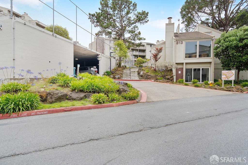 Detail Gallery Image 8 of 40 For 332 Philip Dr #103,  Daly City,  CA 94015 - 2 Beds | 2 Baths